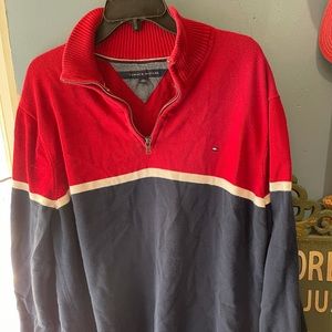 Tommy Hill figure half zip crewneck